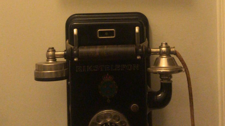 Rikstelefon - detalj ur lägenhet. Bilden är privat och får inte använda utan Ordförandes tillstånd. 