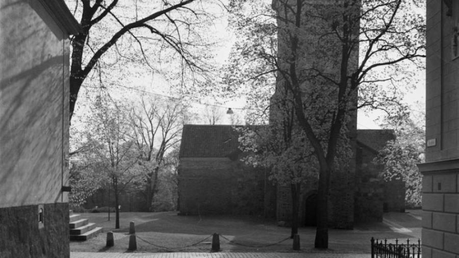 Övre Slottsgatan från Åsgränd, Fjärdingen, Uppsala 1901 - 1902